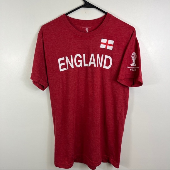 ENGLAND FOOTBALL T-Shirt Adult M Red Soccer 2014 FIFA World Cup Brazil - Picture 1 of 9